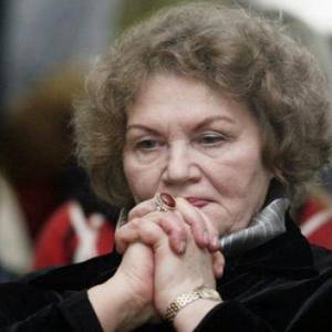 Найкращі цитати Ліни Костенко: про життя, кохання, людей, пандемію і ....війну та полтику!