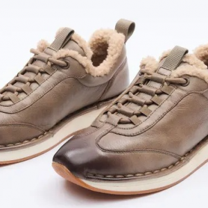 Як обирати кросівки, що витримають зимову погоду