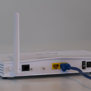 Які переваги надає використання технології GPON порівняно з ADSL