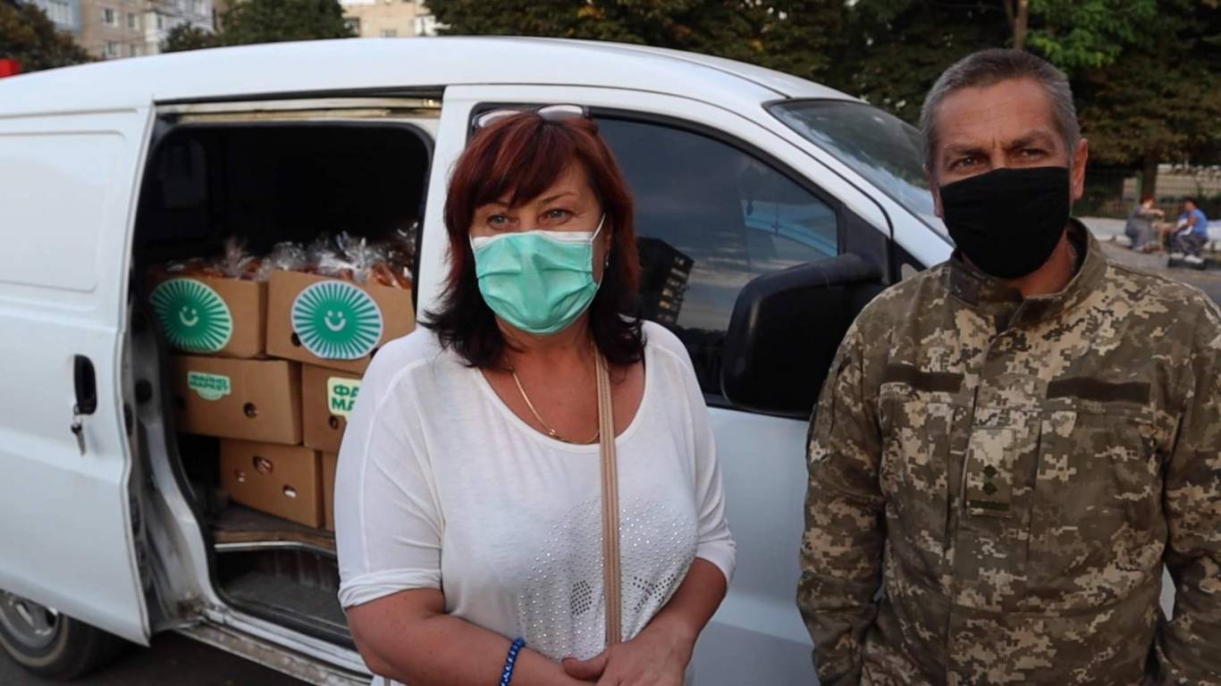 Подарунки від Файно маркет захисникам України