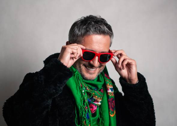 Віктор Винник і МЕРІ презентували відео в етно-стилі на пісню «Чорні очі»