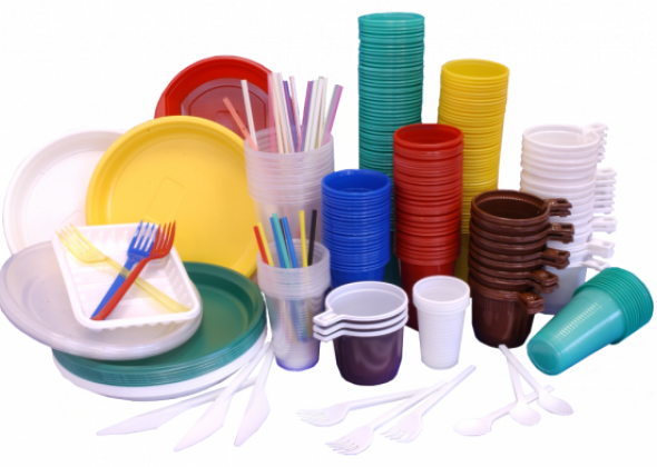 Який одноразовий посуд краще обрати для ресторану