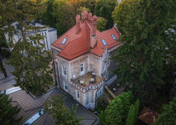 10 причин зупинитися в історичному готелі Львова