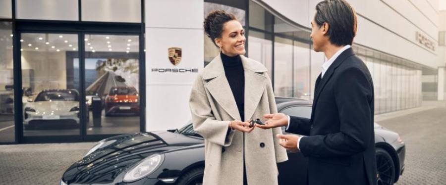 Програма Porsche Approved: чи варто купувати автомобіль з пробігом?