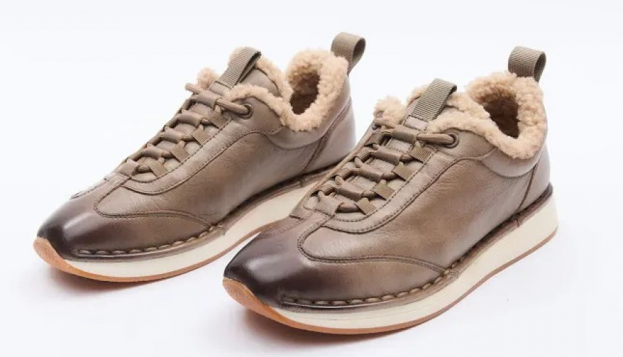 Як обирати кросівки, що витримають зимову погоду