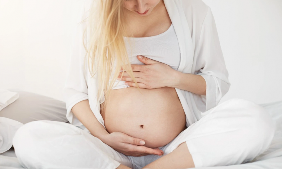 Біль у спині та тазу наприкінці вагітності: як відрізнити фізіологічні причини від патологічних