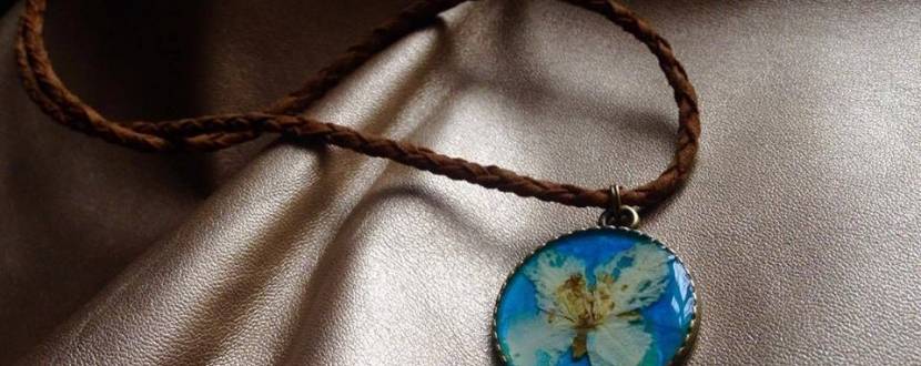 Майстер-клас "Підвіска з квітами"