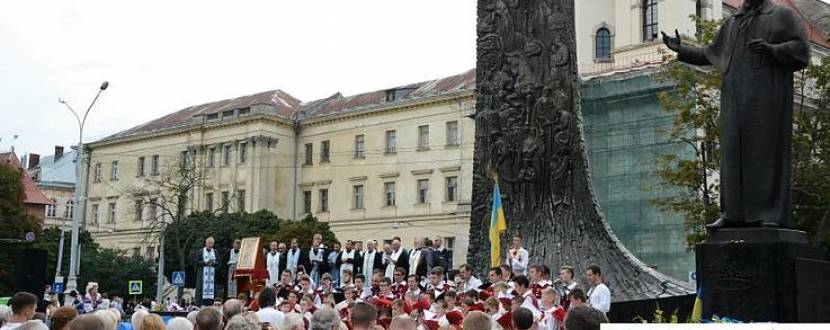 Святкова екуменічна відправа акафісту до Пресвятої Богородиці