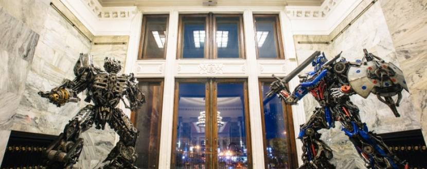 Виставка сталевих фігур у Києві