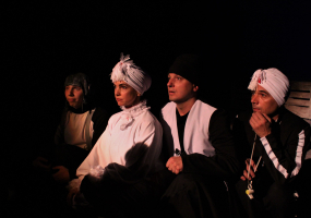 Зворушлива комедія про вічне "Бог пообіцяв"