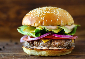 Бургерний вівторок в "Бутлегер І Душечка"