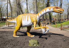 Динопарк - Найбільший парк динозаврів в Україні