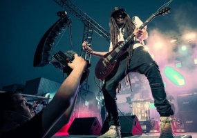 Green Grey. «Під дощем…»