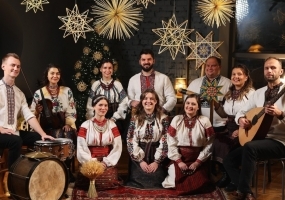 Коляда з Етерією