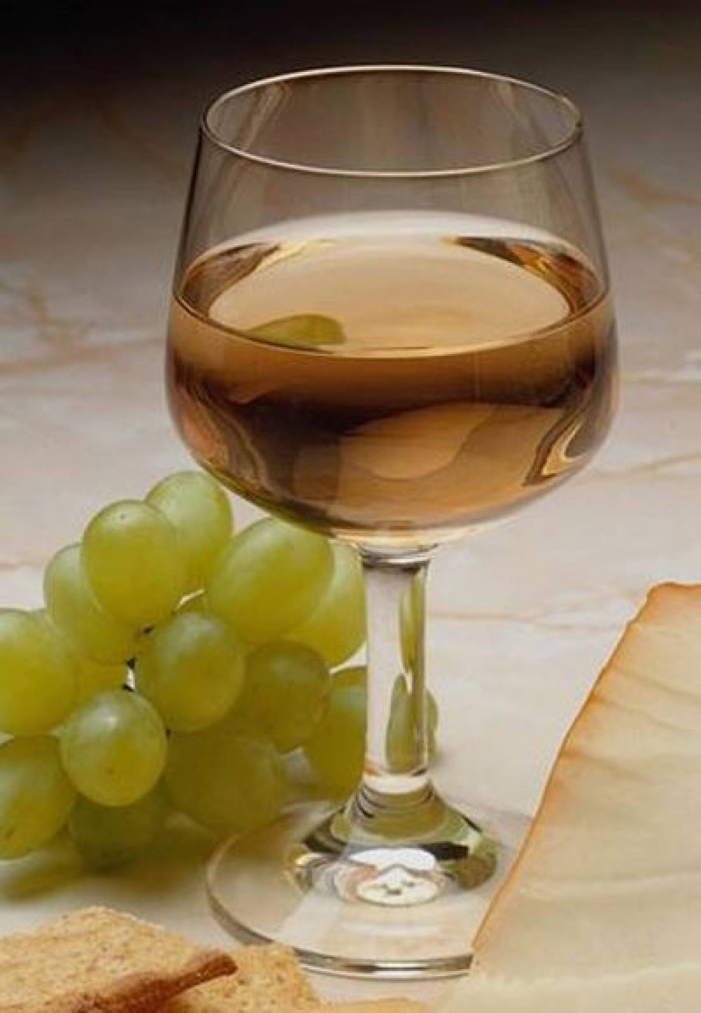Притча вино. Культура пития белые вина. Энотерапия. Аперитив красивая фотография. Вино поданное перед обедом.