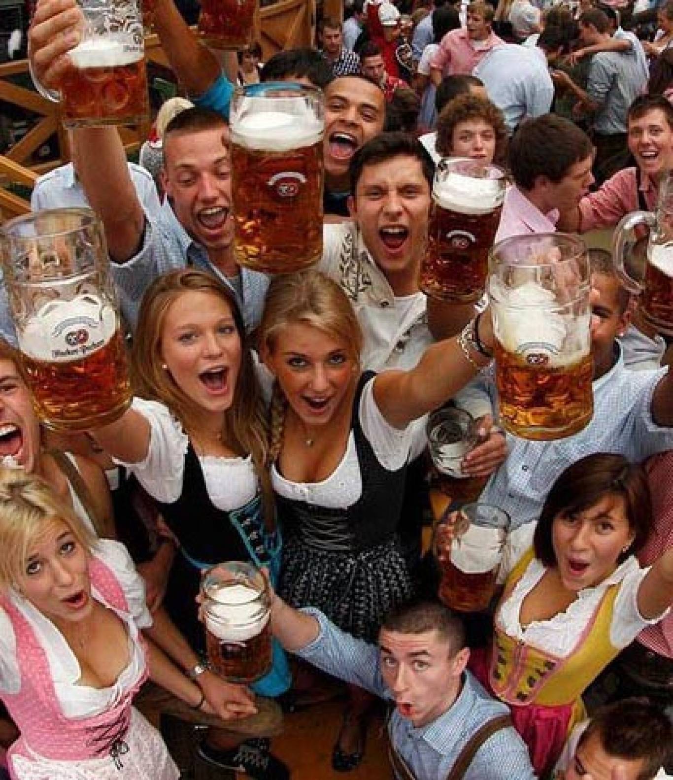 Фестиваль Octoberfest на Арт-заводі «Платформа»