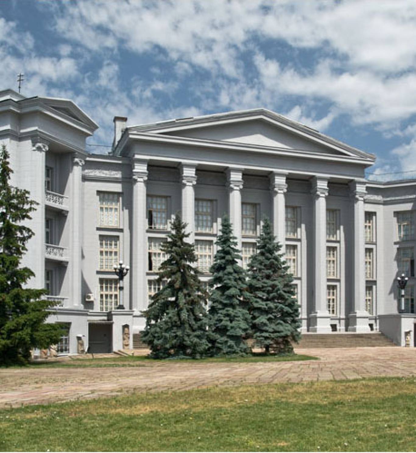 Відкриття виставкового проекту «МАНДРІВКИ ТВОРЧОЇ КРИЇВКИ»