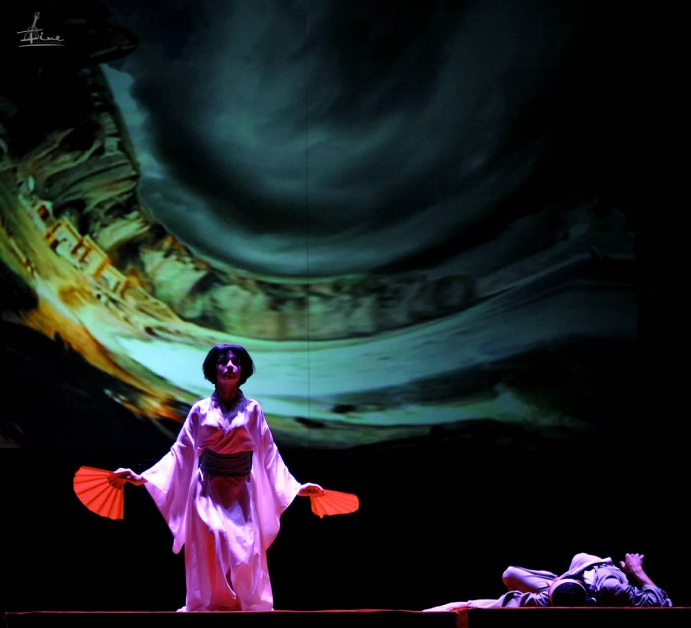 Мелодрама "Ідзанамі. Богиня, яка вабить"