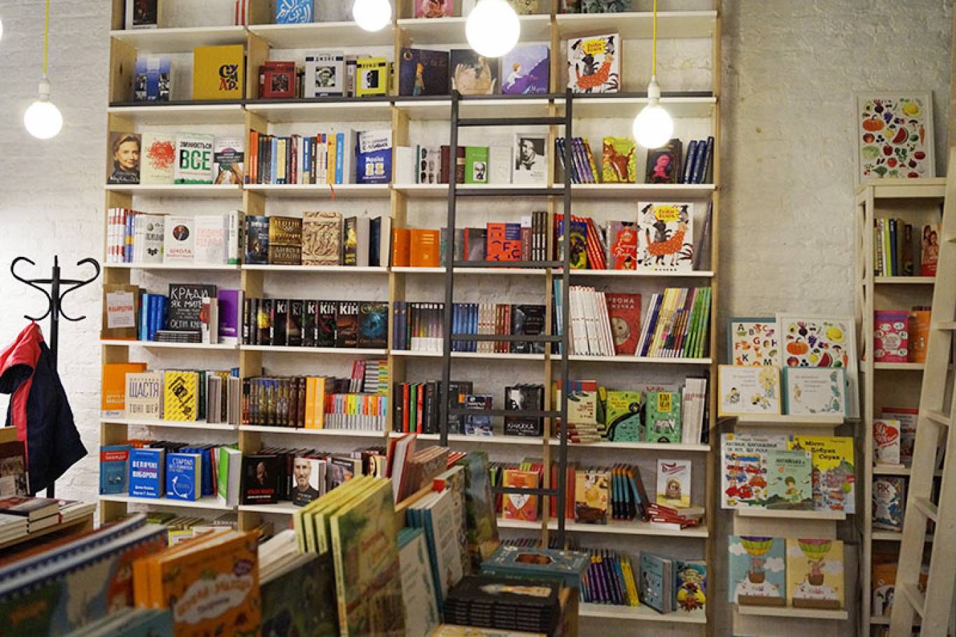 11 плюсів кав’ярні "Моя книжкова полиця"