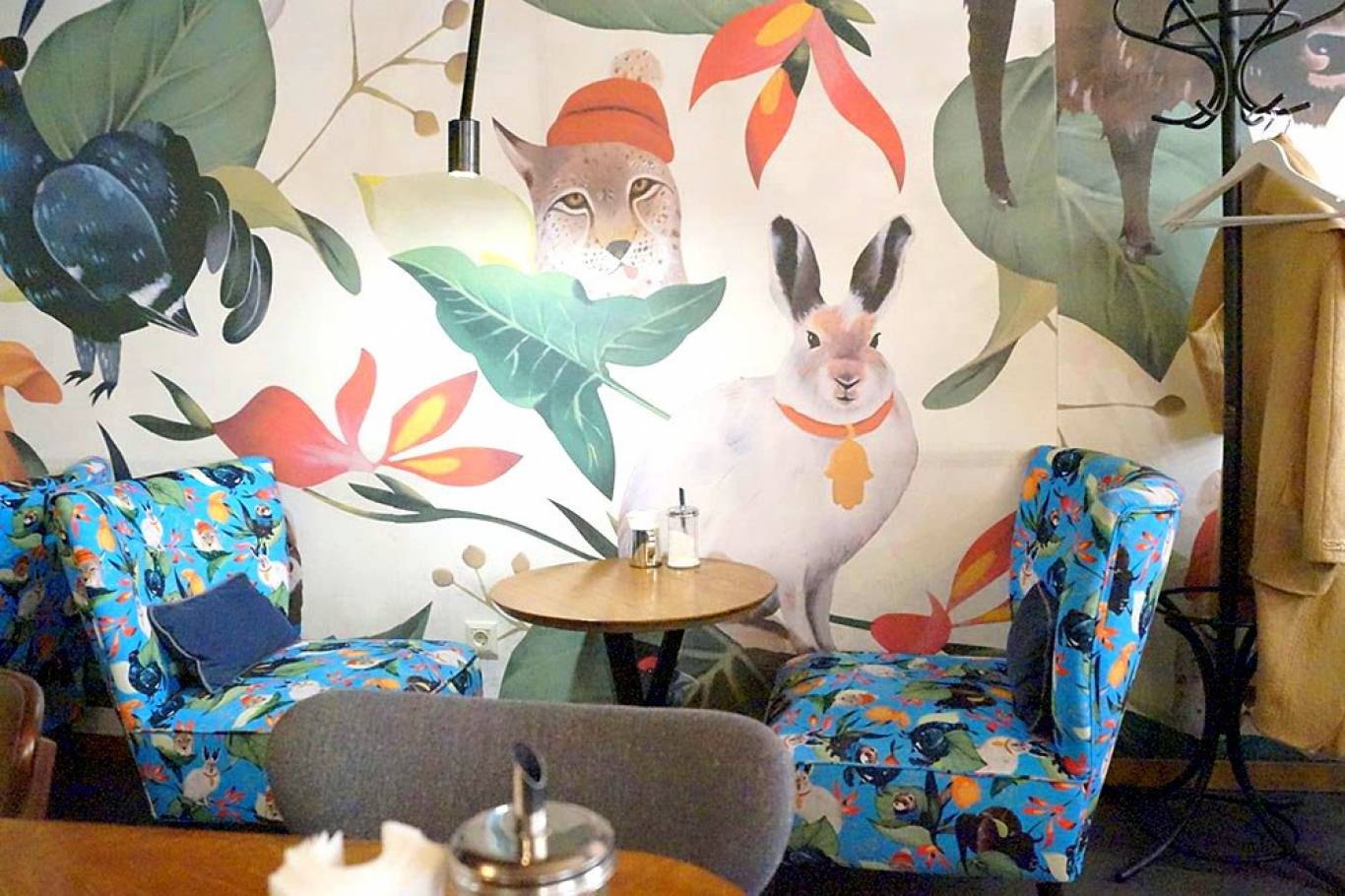 «The Blue Cup». Не тільки синій колір