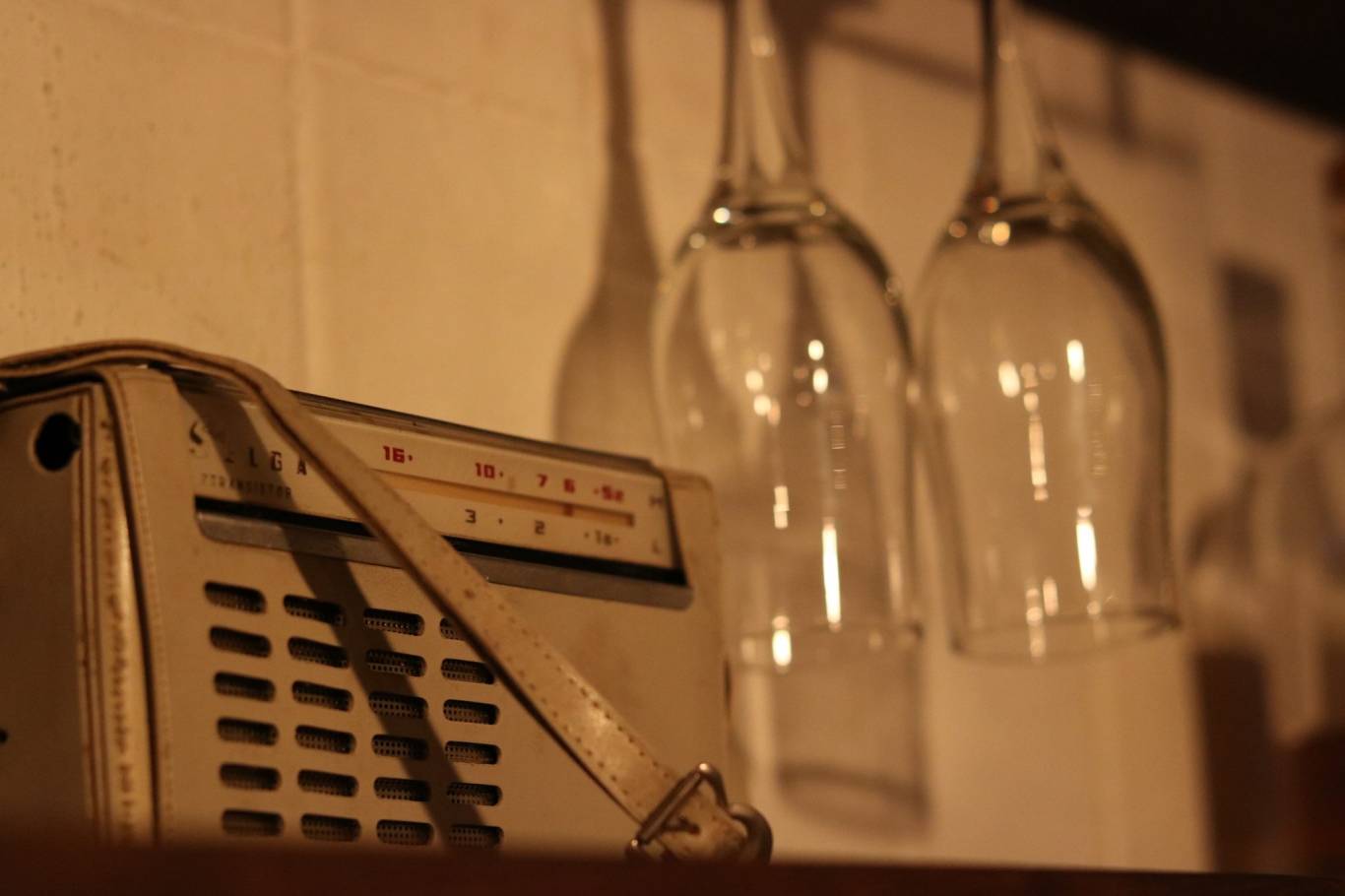 Що за #теплийламповий на Антоновича?