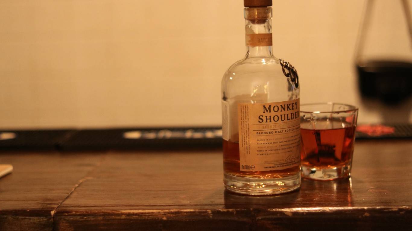 Що за #теплийламповий на Антоновича?