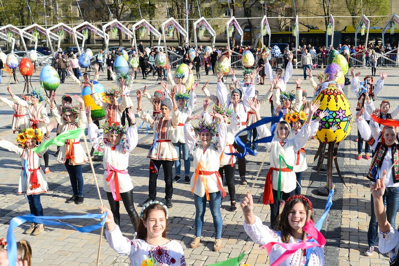 Фестиваль писанок на Софійській площі