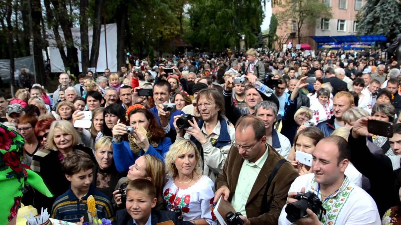 Фестиваль дерунів в Коростені