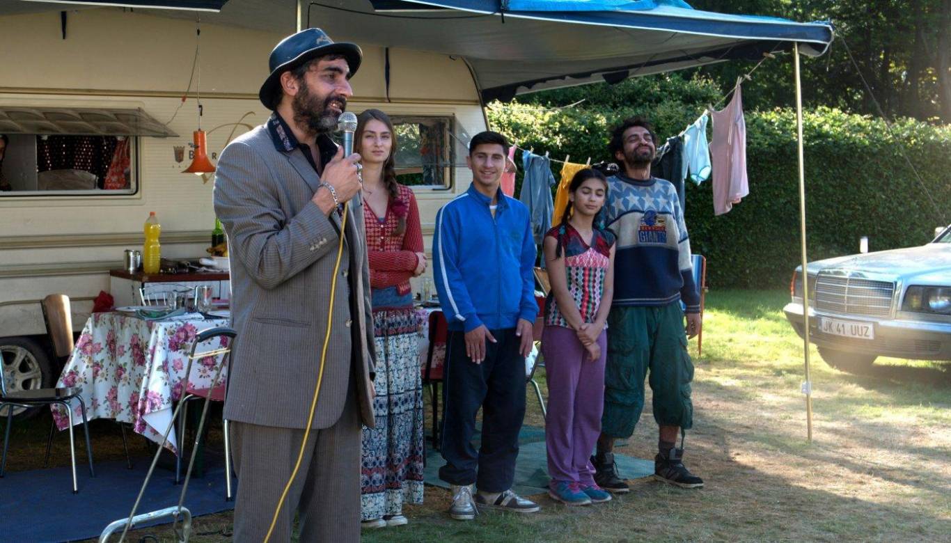 Комедия "Безумные соседи"