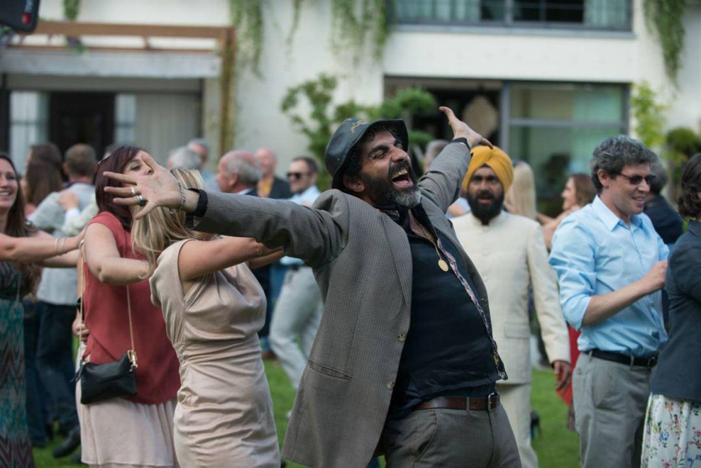 Комедия "Безумные соседи"