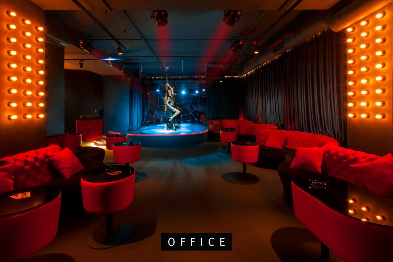 Вечеринка "Happy Mondays!"