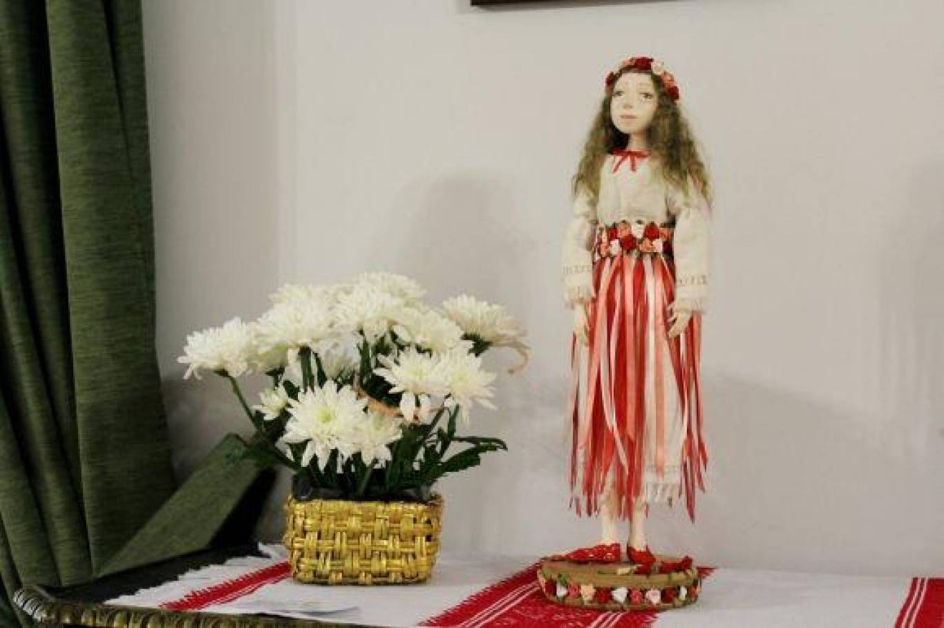 Виставка "Орнаментальна мозаїка Поділля"