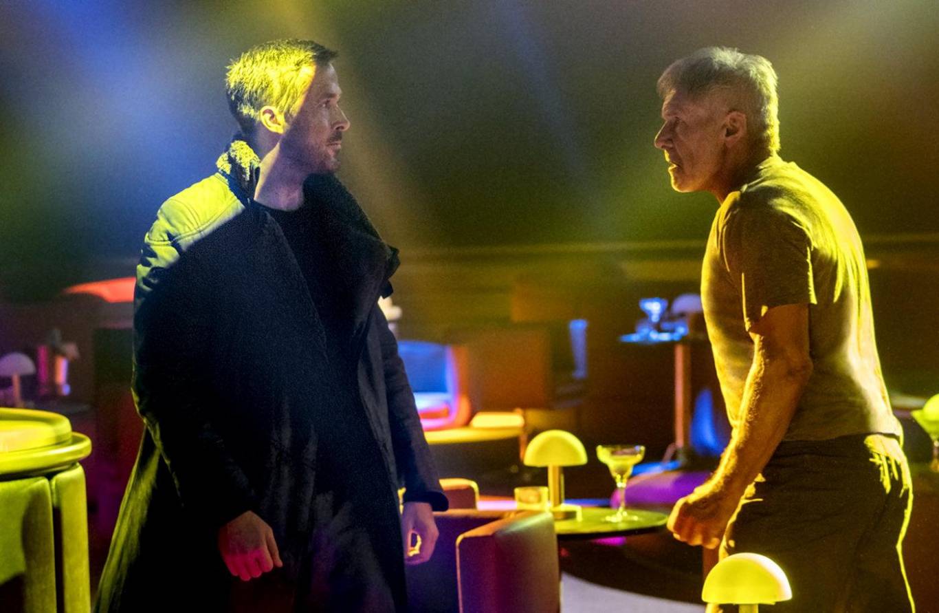 Фільм "Той, що біжить по лезу 2049"