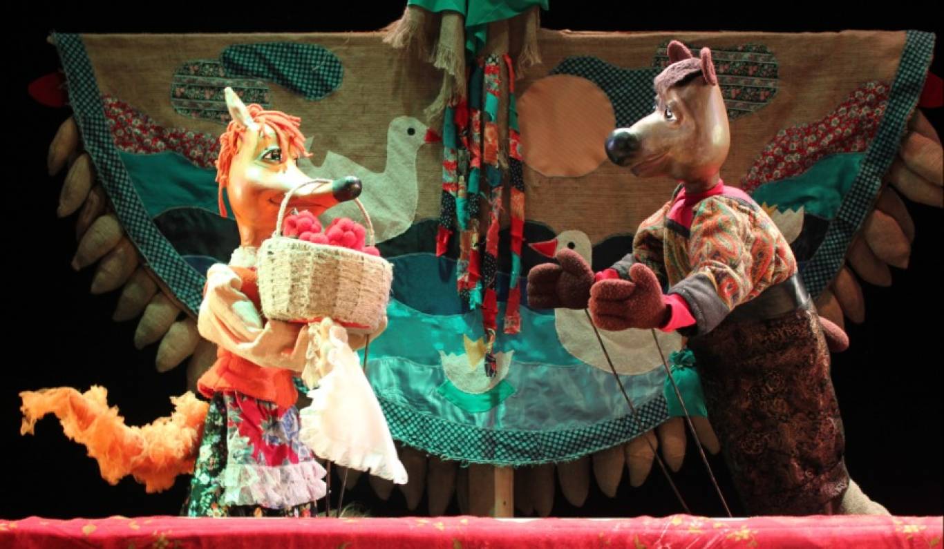 Лялькова вистава Лисичка та Ведмідь