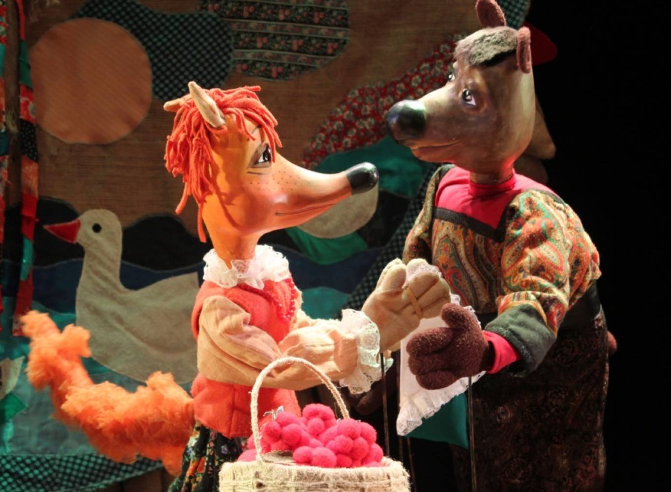 Лялькова вистава Лисичка та Ведмідь