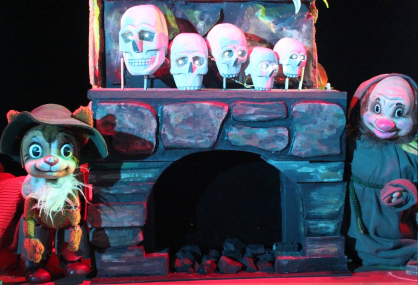 Вистава Кіт у чоботях (Хмельницький театр ляльок)