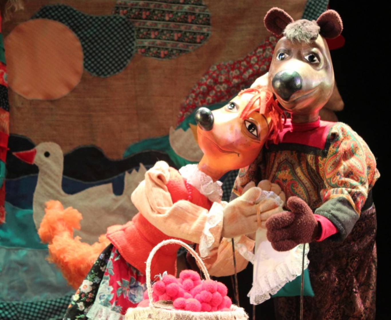 Лялькова вистава Лисичка та Ведмідь