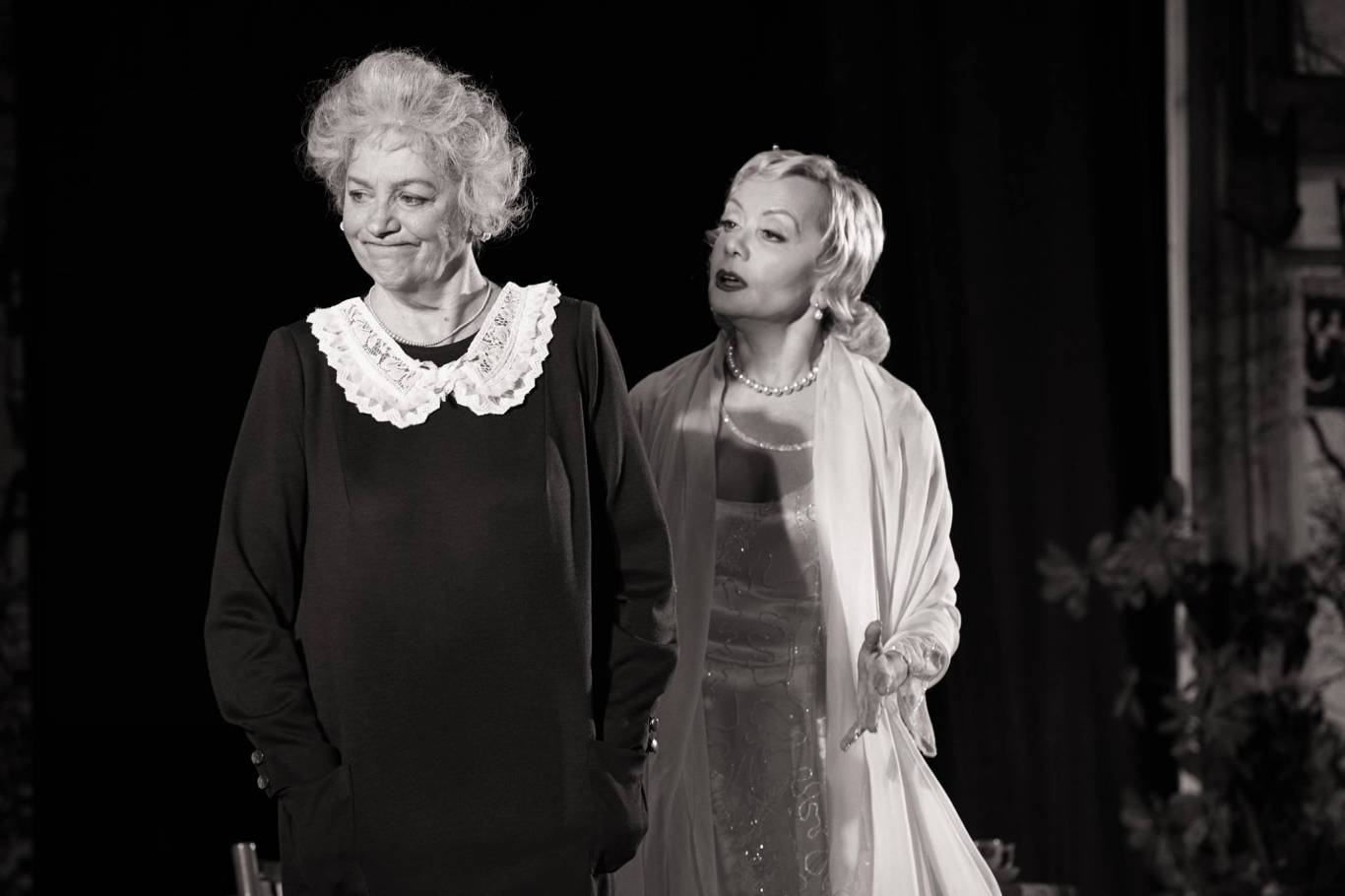 Премьера! Фаина. Птица, парящая в клетке