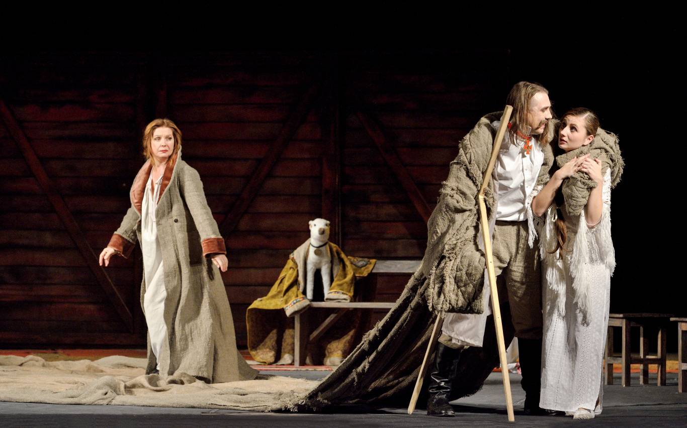 "Хазяїн". Драматична вистава