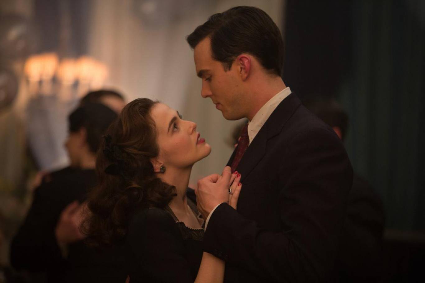 Фільм За прірвою у житі