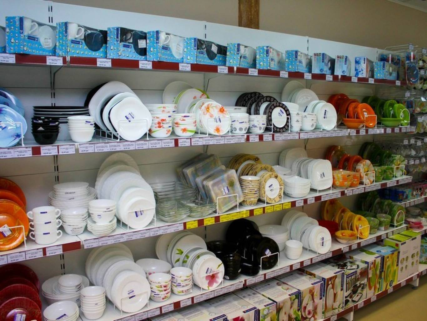 Знижки в мережі магазинів «Дім посуду»