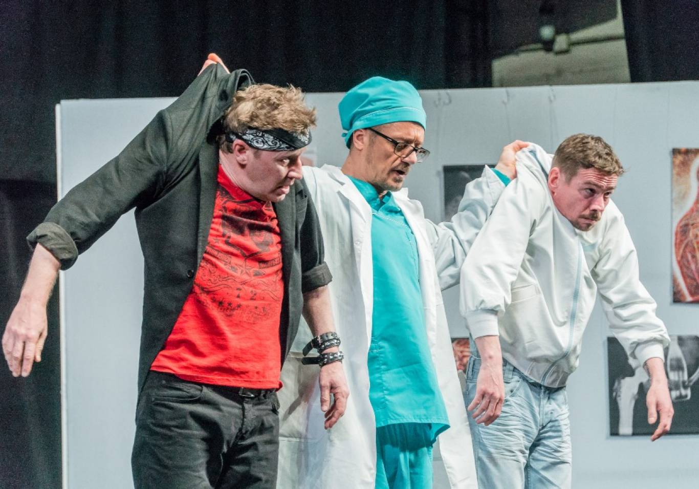 Комедия Доктор знает все