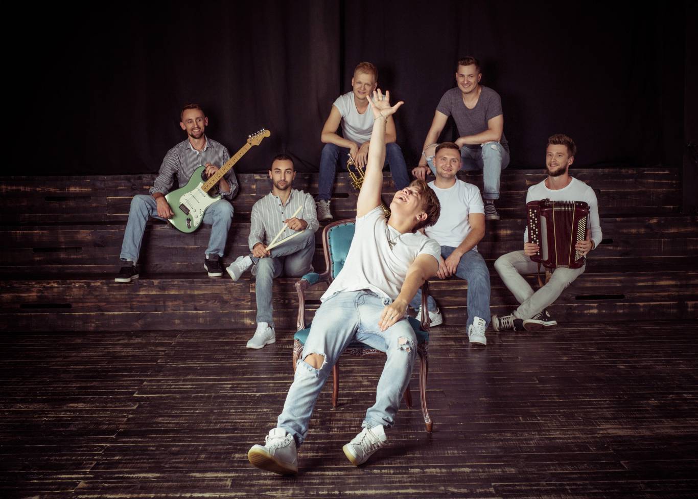 Каблуками по брусчатке. Концерт