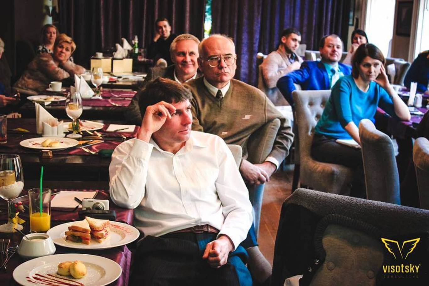 Бизнес-завтрак с Геннадием Морозом