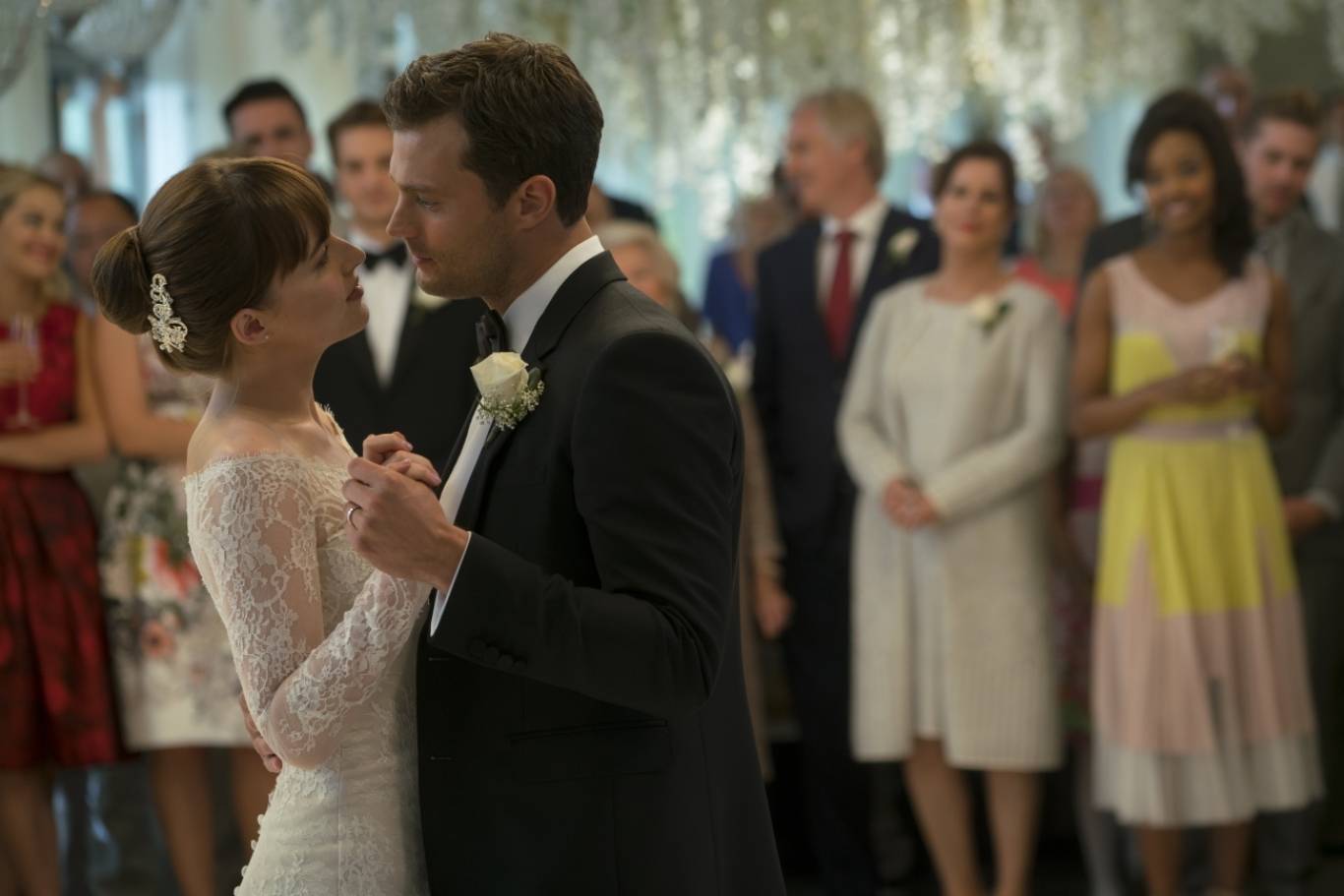 Драма П'ятдесят відтінків свободи