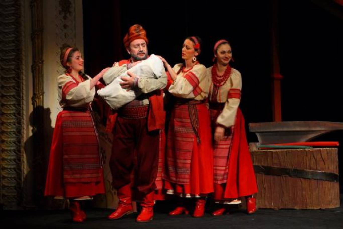 Музична комедія-жарт - Пошилися в дурні