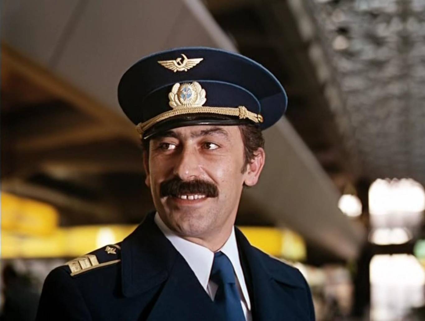 Мимино фильм 1977 мкртчян. Зарбазан мимино. Зарбазан мимино. Мимино что означает. Что означает прозвище летчика мимино.