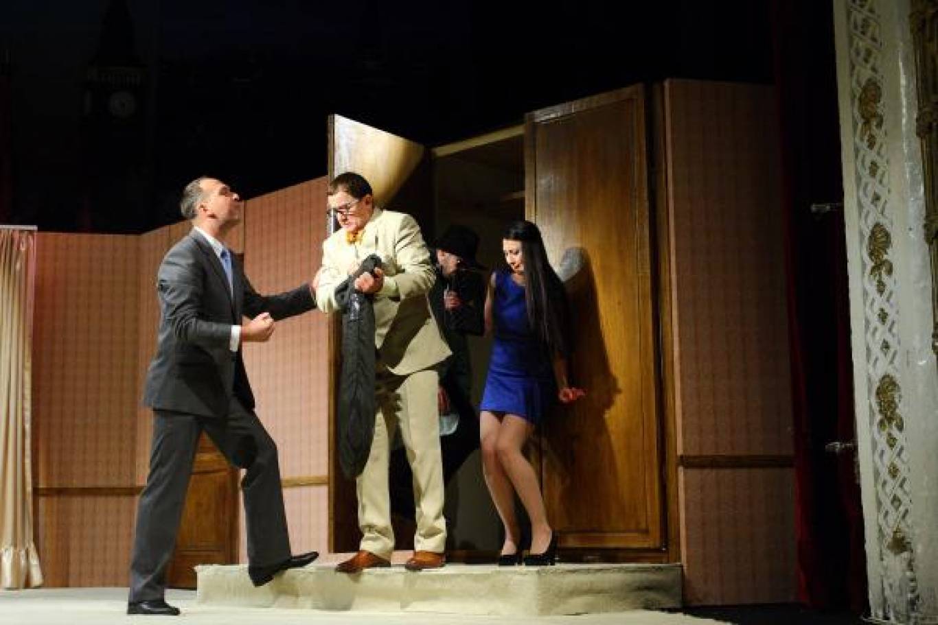 Комедія  Медовий місяць на всі сто