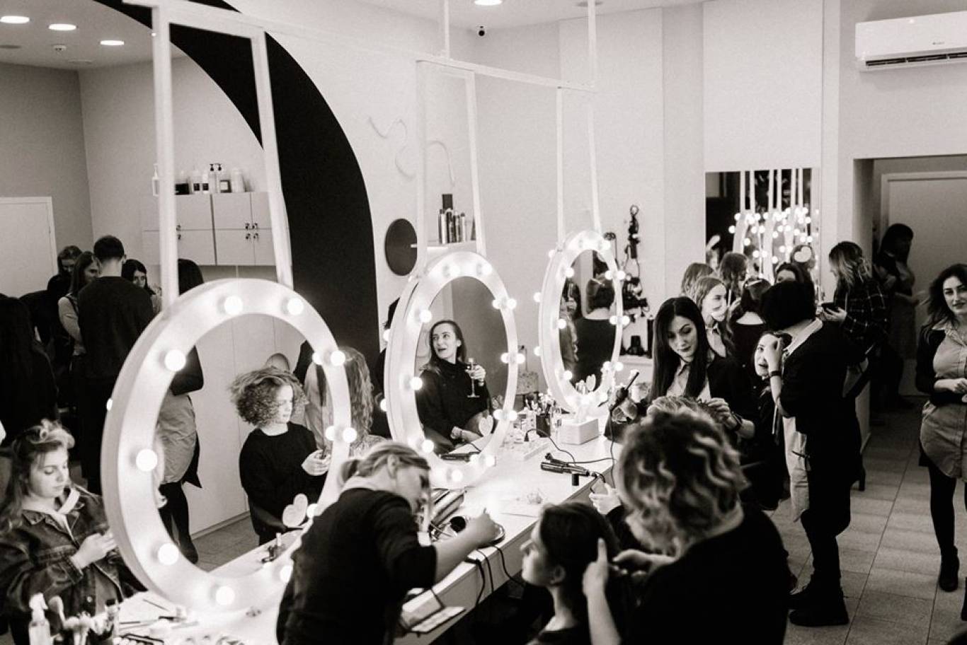 Кофейня·Салон красоты. Place by Fusion