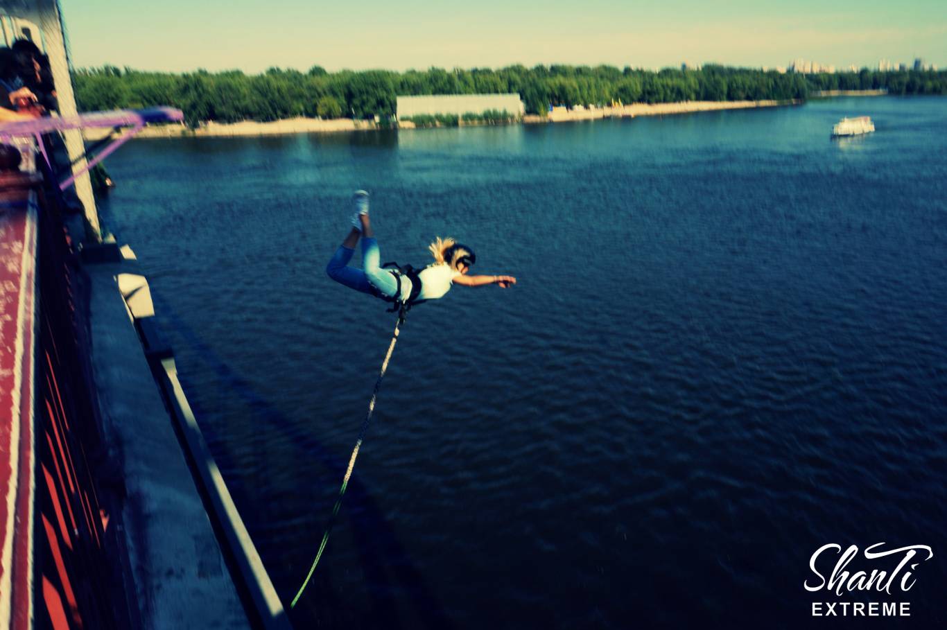 Прыжки с моста в Киеве